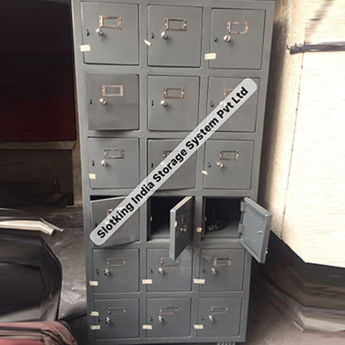 Industrial Locker System Manufacturers in Delhi